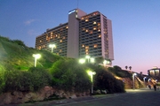 Alexander Suites